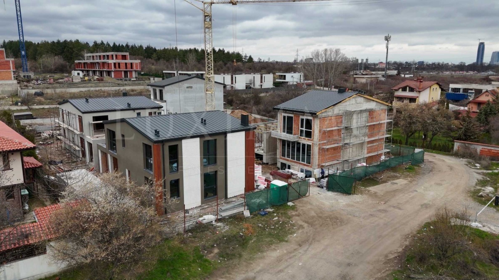 Продава КЪЩА, гр. София, м-т Детски град, снимка 15 - Къщи - 53234759