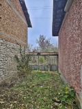 Продава КЪЩА, с. Тученица, област Плевен, снимка 2