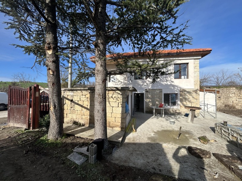 Продава КЪЩА в област Варна, с. Манастир - 160 кв.м / 80 000 € » 156 466.40 лв., HOME2U