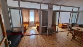 1 Schlafzimmer Tschepelare, region Smoljan 1