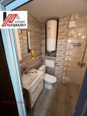 Mais de 3 quartos Vazrojdenci, Kardjali 15