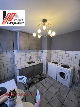 Mais de 3 quartos Vazrojdenci, Kardjali 6