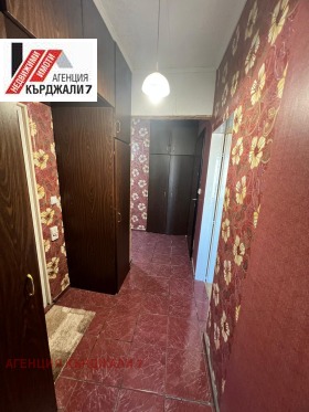 Mais de 3 quartos Vazrojdenci, Kardjali 13