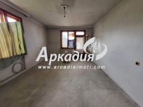 Продажба на етажи от къща в град Пловдив — страница 7 - изображение 6 