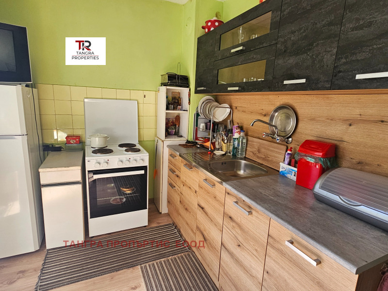 Продава  2-стаен област Перник , гр. Радомир , 65 кв.м | 57202696 - изображение [6]
