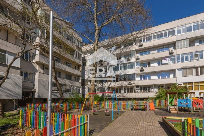 Продава 3-СТАЕН, гр. Варна, Център, снимка 15 - Апартаменти - 54428185