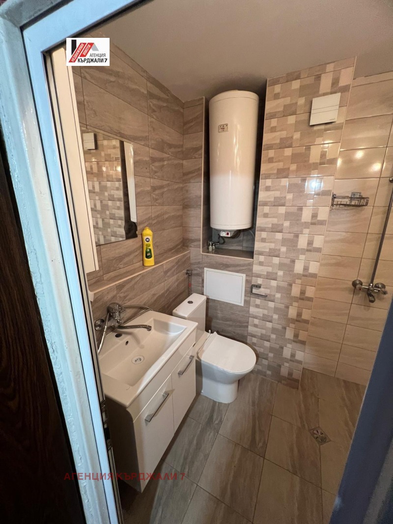 Na prodej  3+ ložnice Kardžali , Vazroždenci , 105 m2 | 41117037 - obraz [15]