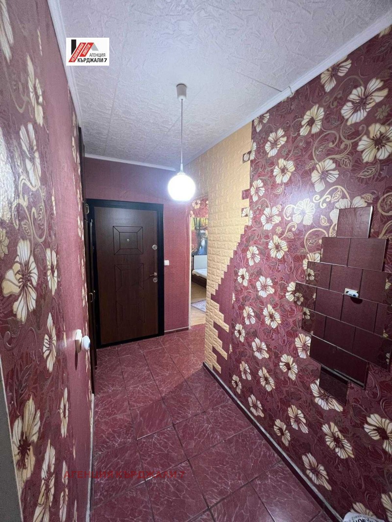 Na prodej  3+ ložnice Kardžali , Vazroždenci , 105 m2 | 41117037 - obraz [4]