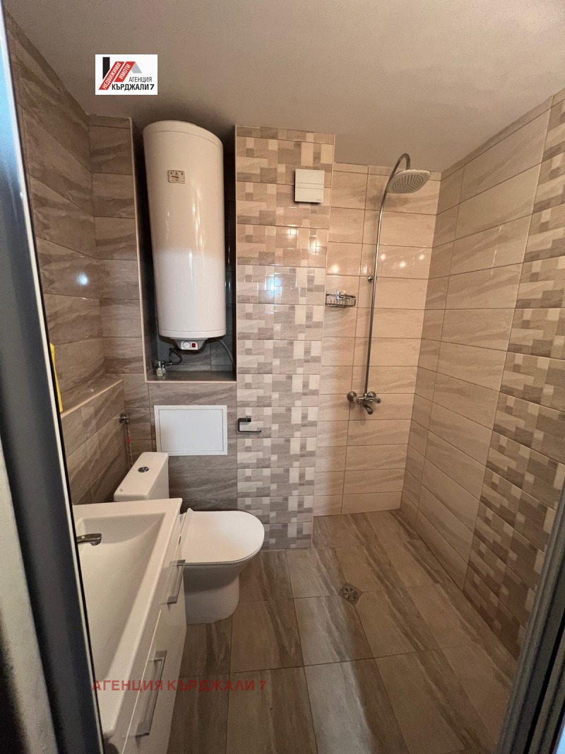 Na prodej  3+ ložnice Kardžali , Vazroždenci , 105 m2 | 41117037 - obraz [7]