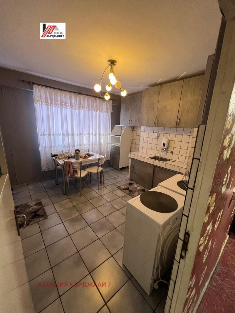 Na prodej  3+ ložnice Kardžali , Vazroždenci , 105 m2 | 41117037
