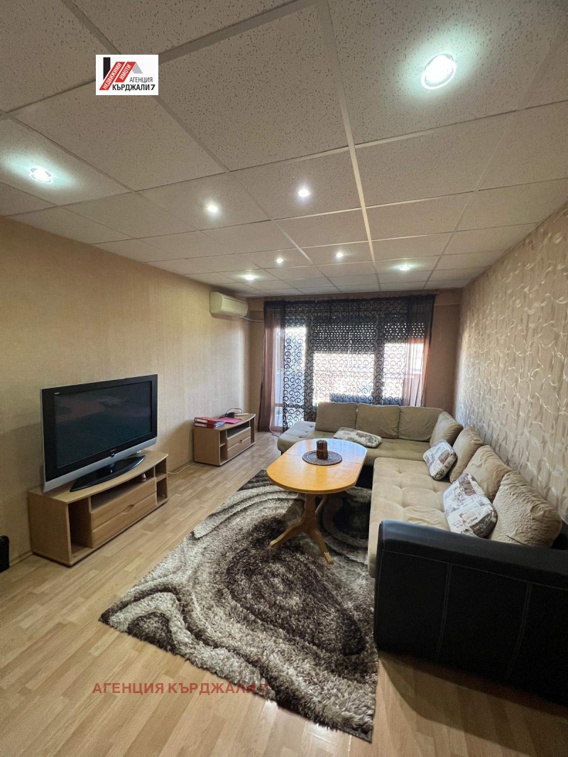 Na prodej  3+ ložnice Kardžali , Vazroždenci , 105 m2 | 41117037 - obraz [16]