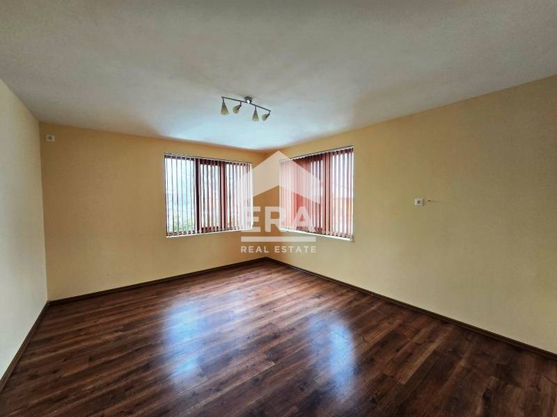 Te koop  Huis regio Roese , Shtraklevo , 273 m² | 20712369 - afbeelding [8]