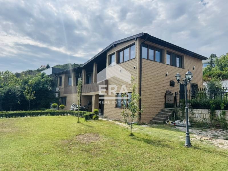 Myytävänä  Talo Dobrichin alue , Baltšik , 344 neliömetriä | 52489446