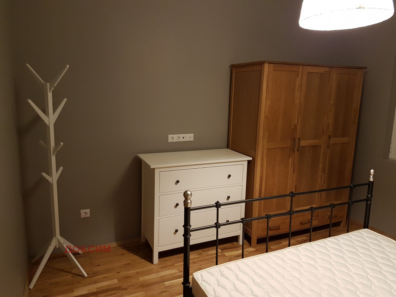 Продава 3-СТАЕН, гр. София, Център, снимка 13 - Апартаменти - 52500666