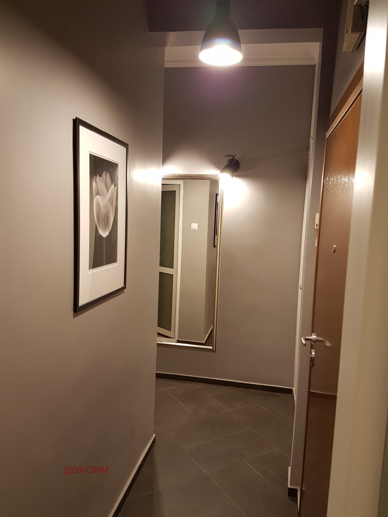 Продава 3-СТАЕН, гр. София, Център, снимка 5 - Апартаменти - 52500666