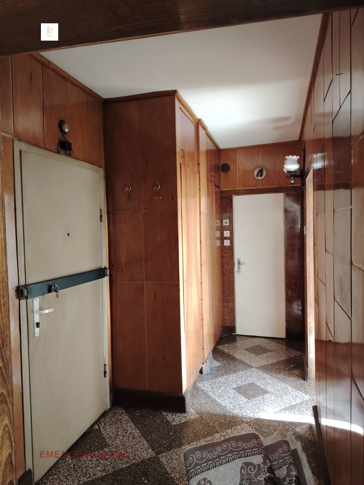 Продава 2-СТАЕН, гр. Перник, Изток, снимка 7 - Апартаменти - 55555843