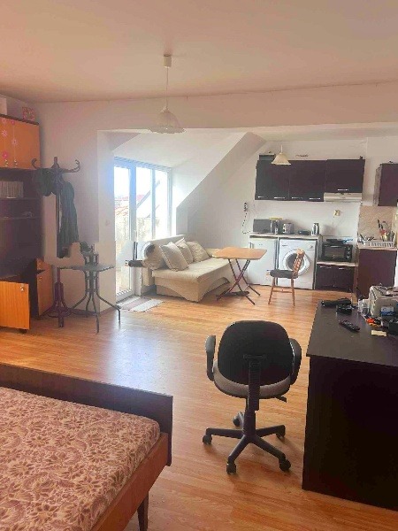 Продава 1-СТАЕН, гр. Бургас, Възраждане, снимка 2 - Апартаменти - 52665985