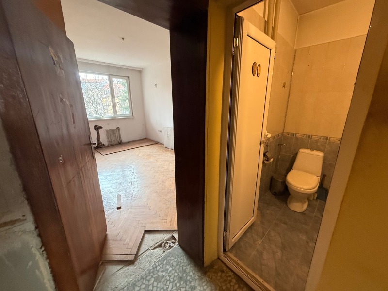 Продава 3-СТАЕН, гр. София, Център, снимка 3 - Апартаменти - 53006143