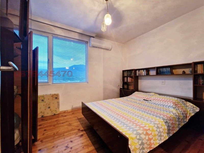 Продава ЕТАЖ ОТ КЪЩА, гр. Пещера, област Пазарджик, снимка 5 - Етаж от къща - 53284865