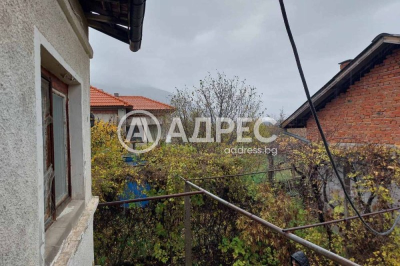 Продава КЪЩА, с. Горна Гращица, област Кюстендил, снимка 4 - Къщи - 52403195