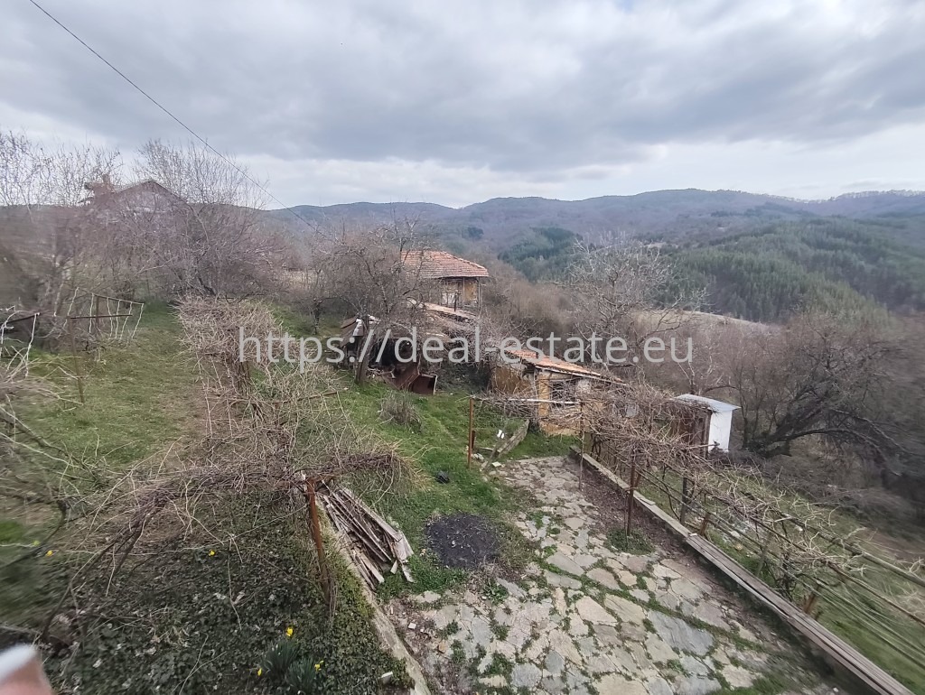 Продава КЪЩА, с. Горно Хърсово, област Благоевград, снимка 8 - Къщи - 53871080