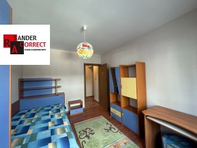 3 Schlafzimmer Lozenez, Sofia 8