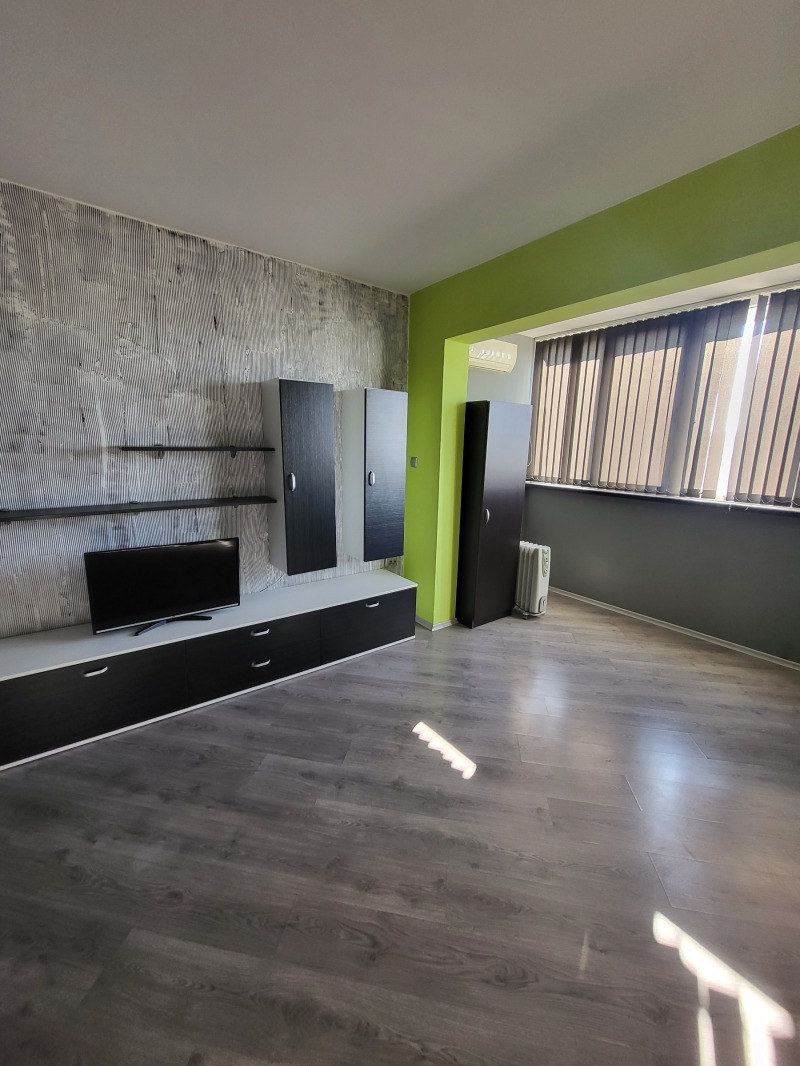 Продава  1-стаен град Плевен , Дружба 2 , 43 кв.м | 30491374 - изображение [2]