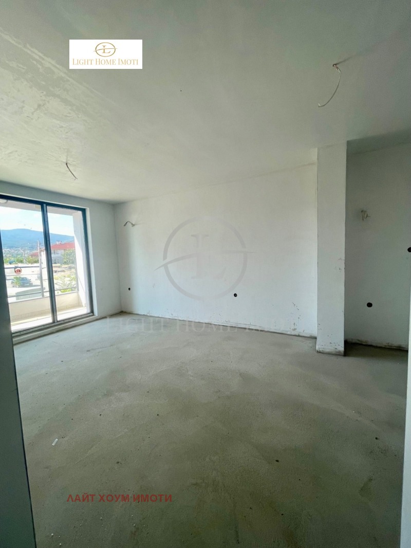 Myytävänä  1 makuuhuone Plovdiv , Komatevo , 63 neliömetriä | 44117867