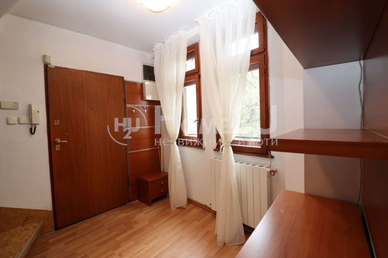 Till salu  Etagevåning Sofia , Lozenec , 75 kvm | 60061510 - bild [9]