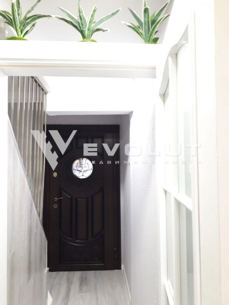Продава  Етаж от къща град Варна , Център , 200 кв.м | 40779183 - изображение [17]