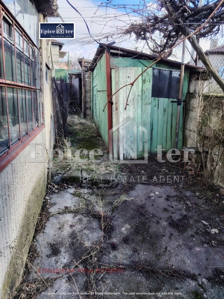 Продава ЕТАЖ ОТ КЪЩА, гр. Перник, Църква, снимка 4 - Етаж от къща - 53329423