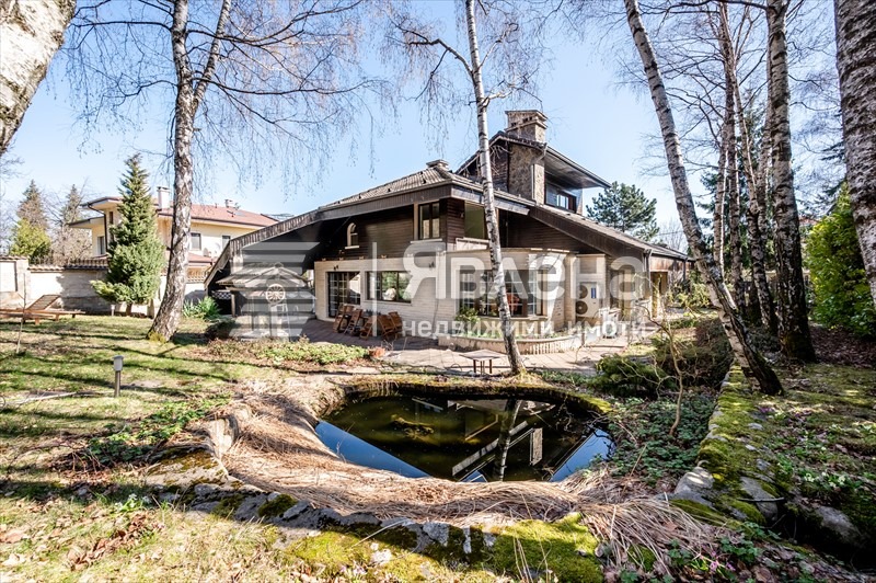 Till salu  Hus Sofia , v.z.Kinocentara , 556 kvm | 79850872 - bild [8]