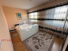 3-стаен град Пловдив, Тракия 6