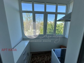3-стаен град Пловдив, Тракия 9