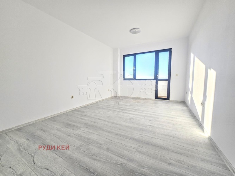 Продава 3-СТАЕН, гр. Варна, Младост 1, снимка 2 - Апартаменти - 52811822