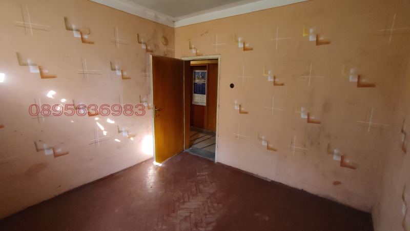 Продава 3-СТАЕН, гр. Перник, Рено, снимка 5 - Апартаменти - 53078524