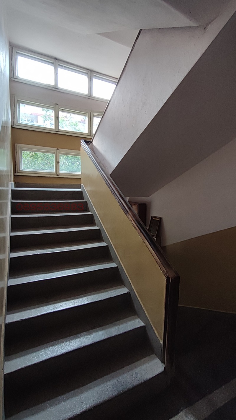 Продава 3-СТАЕН, гр. Перник, Рено, снимка 10 - Апартаменти - 53078524