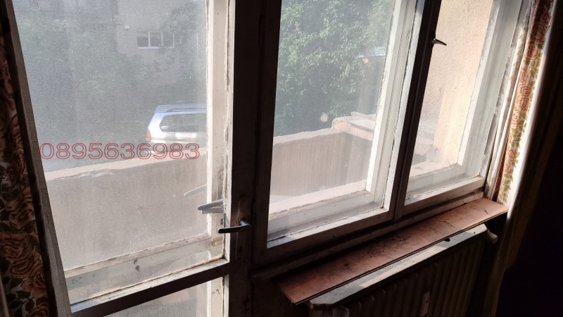 Продава 3-СТАЕН, гр. Перник, Рено, снимка 2 - Апартаменти - 53078524