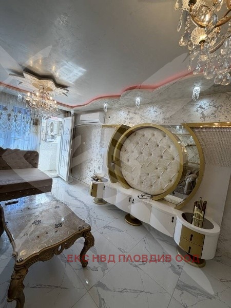 Продава 3-СТАЕН, гр. Пловдив, Изгрев, снимка 3 - Апартаменти - 54222541