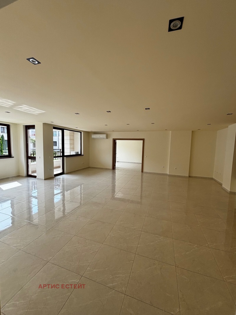 Na prodej  2 ložnice Sofia , m-t Kambanite , 190 m2 | 22053332 - obraz [9]