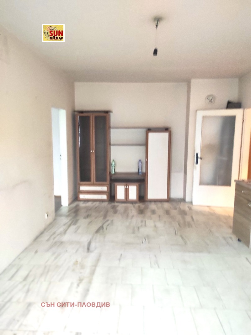 Eladó  2 hálószobás Plovdiv , Kjucsuk Parizs , 67 négyzetméter | 32657242