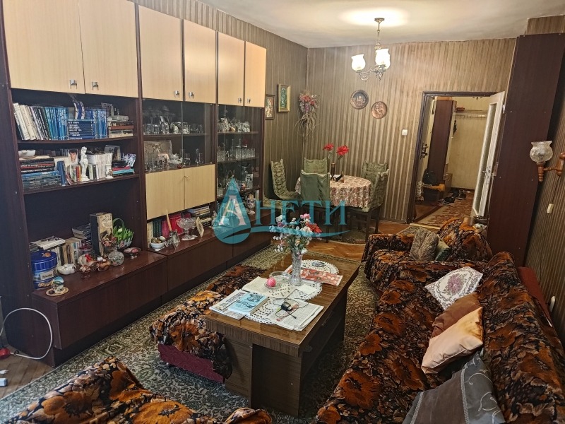 Eladó  2 hálószobás Sofia , Druzsba 1 , 107 négyzetméter | 98996692 - kép [3]