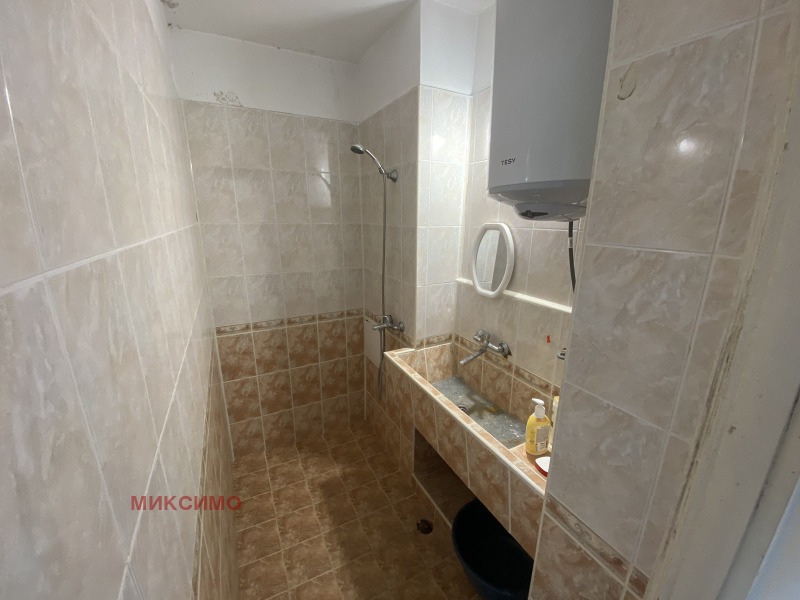 Продава  3-стаен град Русе , Родина 2 , 80 кв.м | 47305115 - изображение [7]