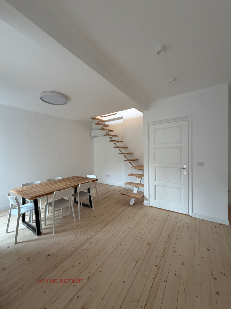 Продава 3-СТАЕН, гр. София, Център