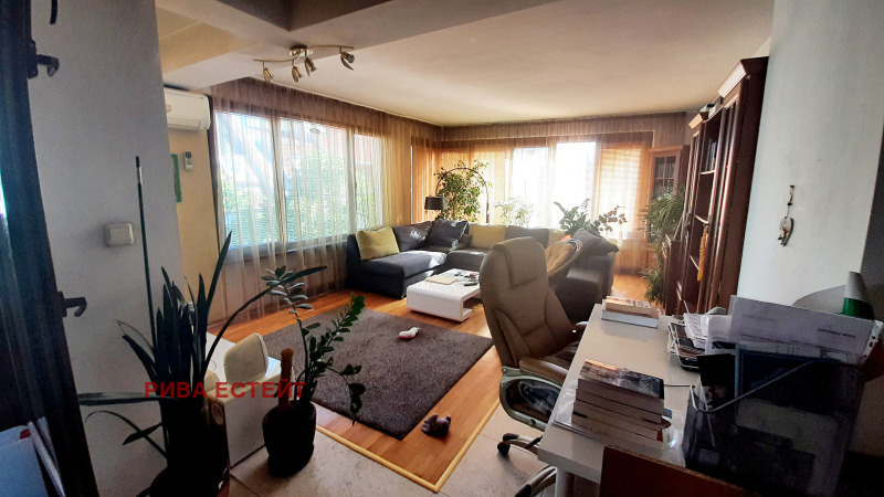 À vendre  3+ chambres Sofia , Belite brezi , 165 m² | 84312265