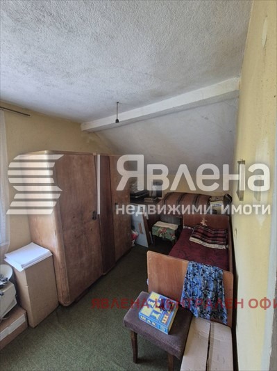 Продава КЪЩА, с. Врачеш, област София област, снимка 5 - Къщи - 53426278