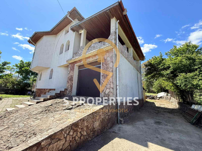 Продава КЪЩА в област Варна, с. Кичево - 270 кв.м / 550 000 € » 1 075 706.50 лв., ЕС ПРОПЪРТИС