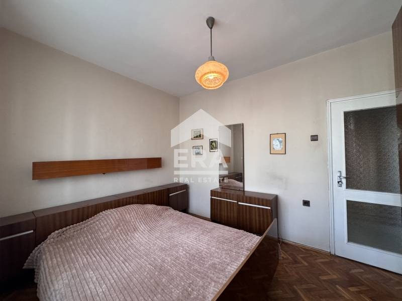 Продава 3-СТАЕН, гр. Варна, Окръжна болница-Генерали, снимка 13 - Апартаменти - 52520816