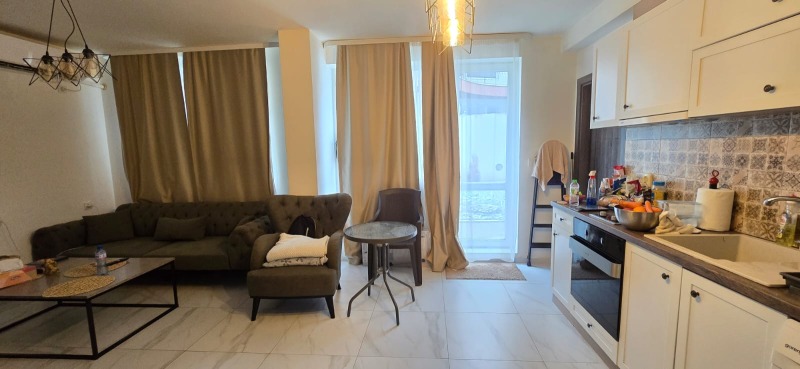 Продава 3-СТАЕН, гр. Шумен, Център, снимка 2 - Апартаменти - 53602425