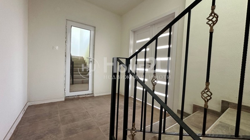 Na prodej  Dům Varna , m-t Zelenika , 375 m2 | 76692343 - obraz [13]